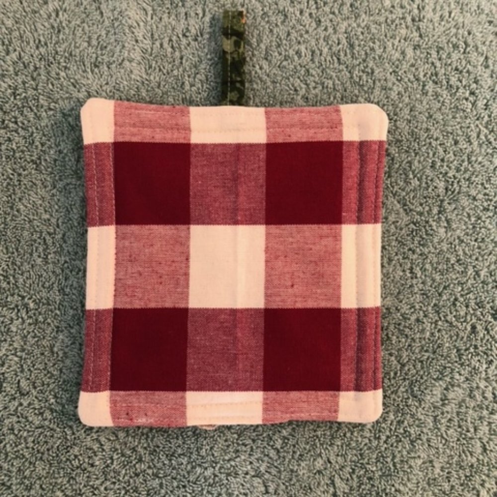 5 Different Winter Themed Pot Holders - Picture 9 of 11